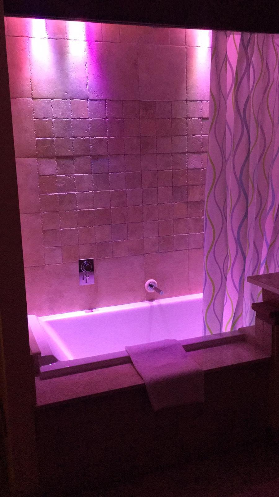 时尚阿雷佐酒店-浴室