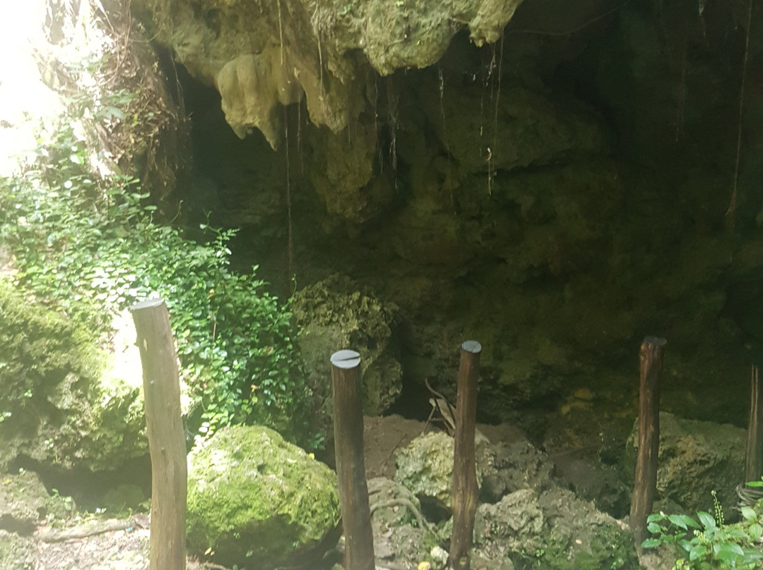 Lue Jajinyi Cave-Lifou必去景点