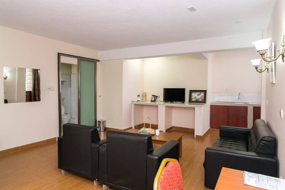 The Coconut Grill Hotel主图