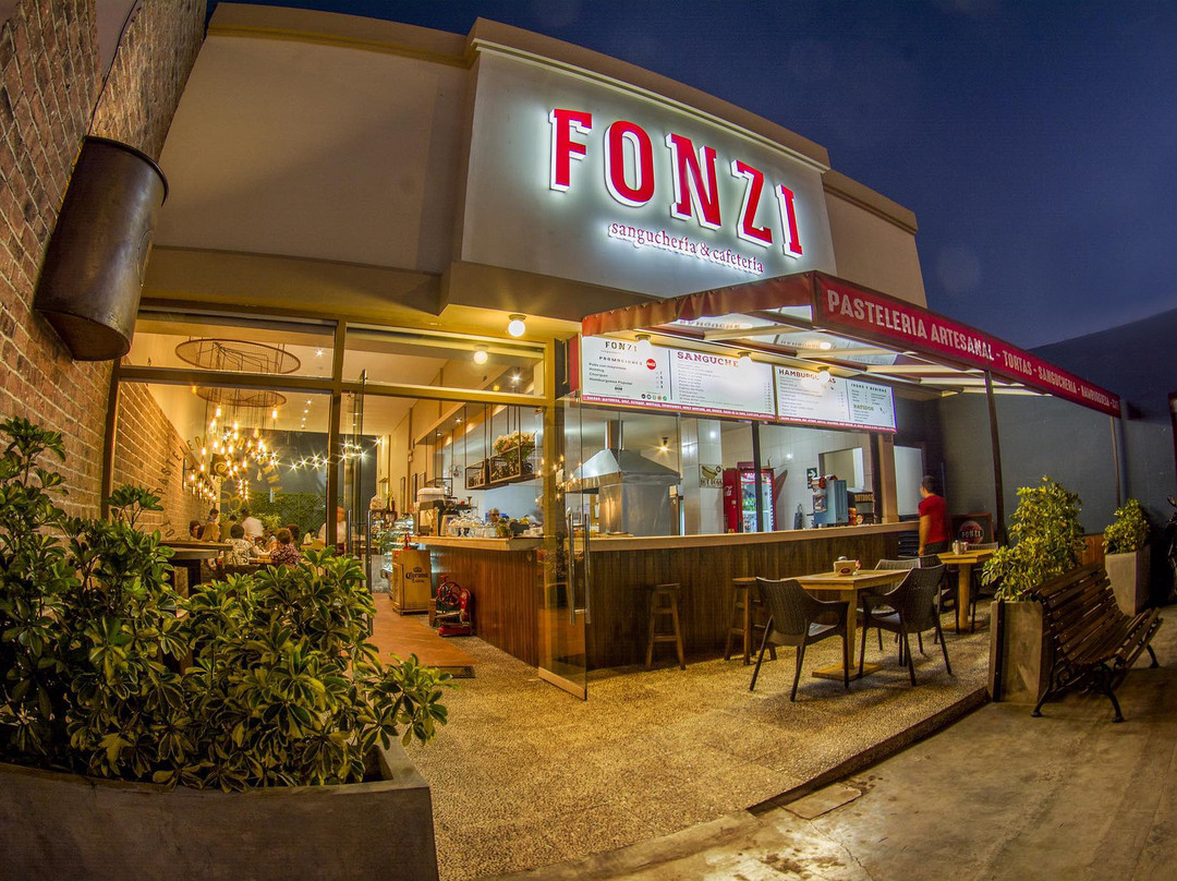 Fonzi Sangucheria & Cafeteria