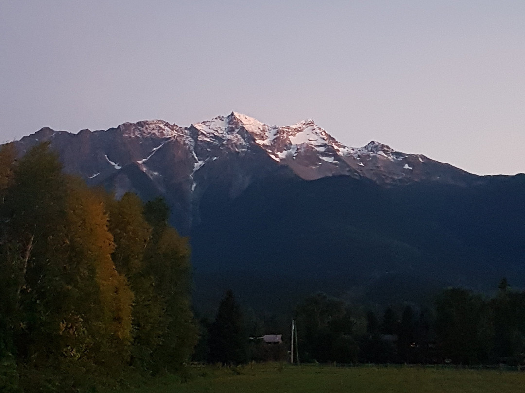 Pemberton Valley Inn主图