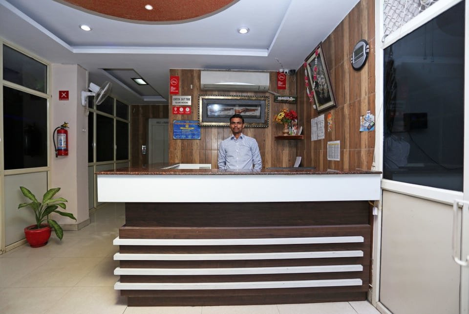 OYO 4471 Hotel Rajmahal主图