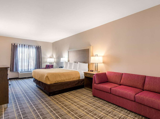 Quality Inn & Suites Carlsbad Caverns Area主图