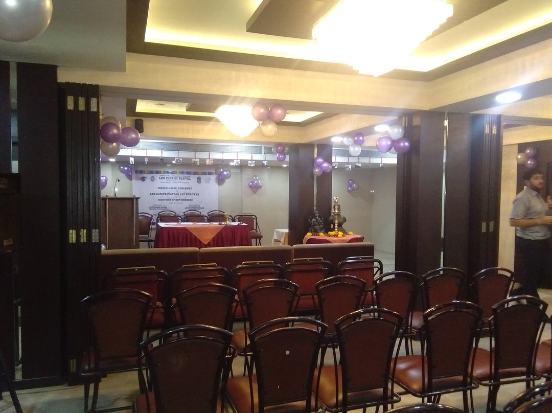 OYO Flagship 29530 Shivaji Chowk主图