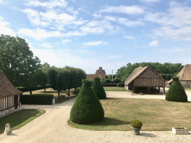 Manoir de Surville主图