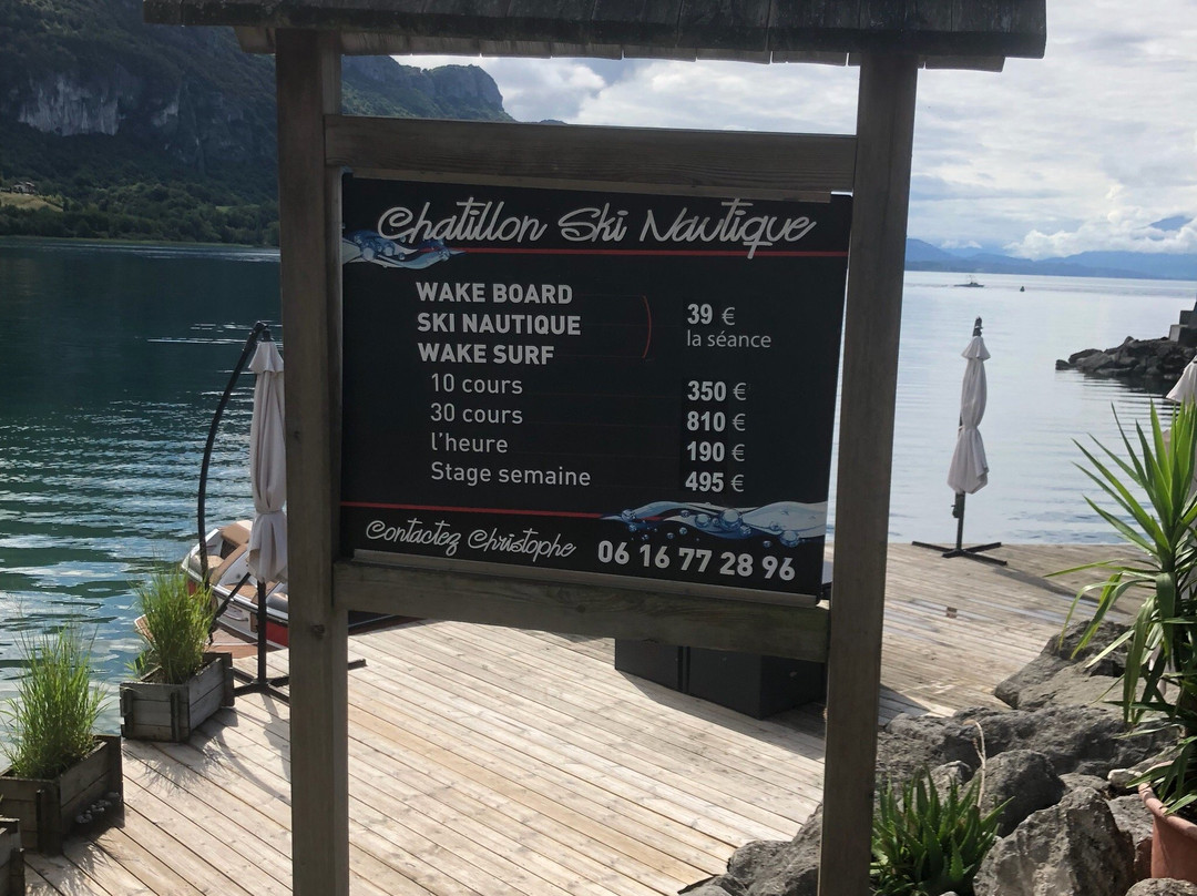 Plage de Conjux-Conjux必去景点