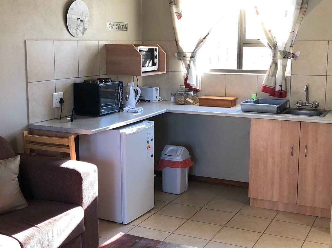 Fox Den Guesthouse主图