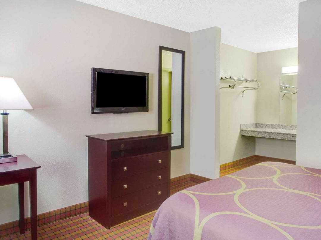 Super 8 by Wyndham Monticello AR主图