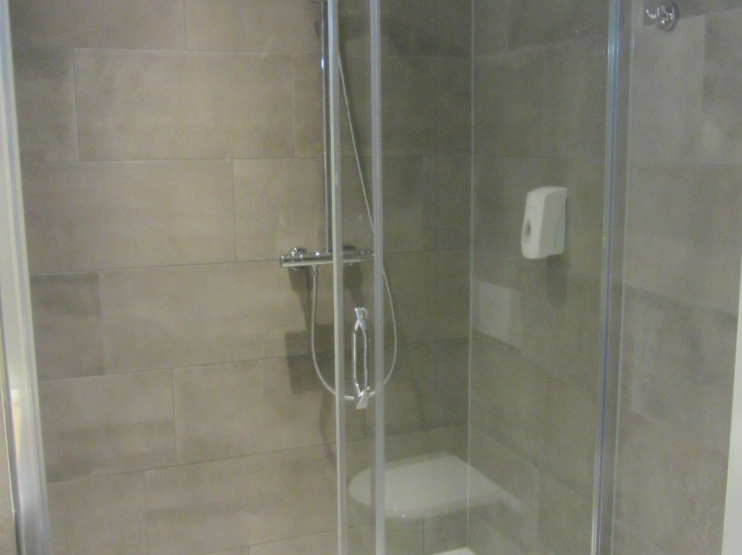 甜蜜英瓦尔酒店主图