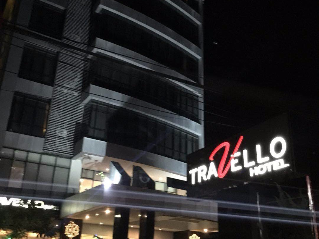 美娜多旅店主图