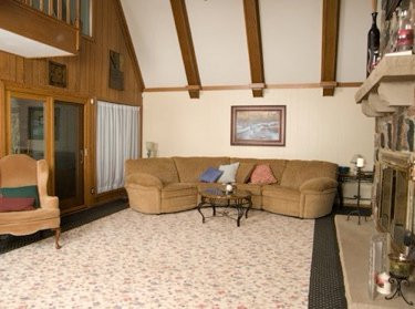 Valhalla Hillside Inn主图