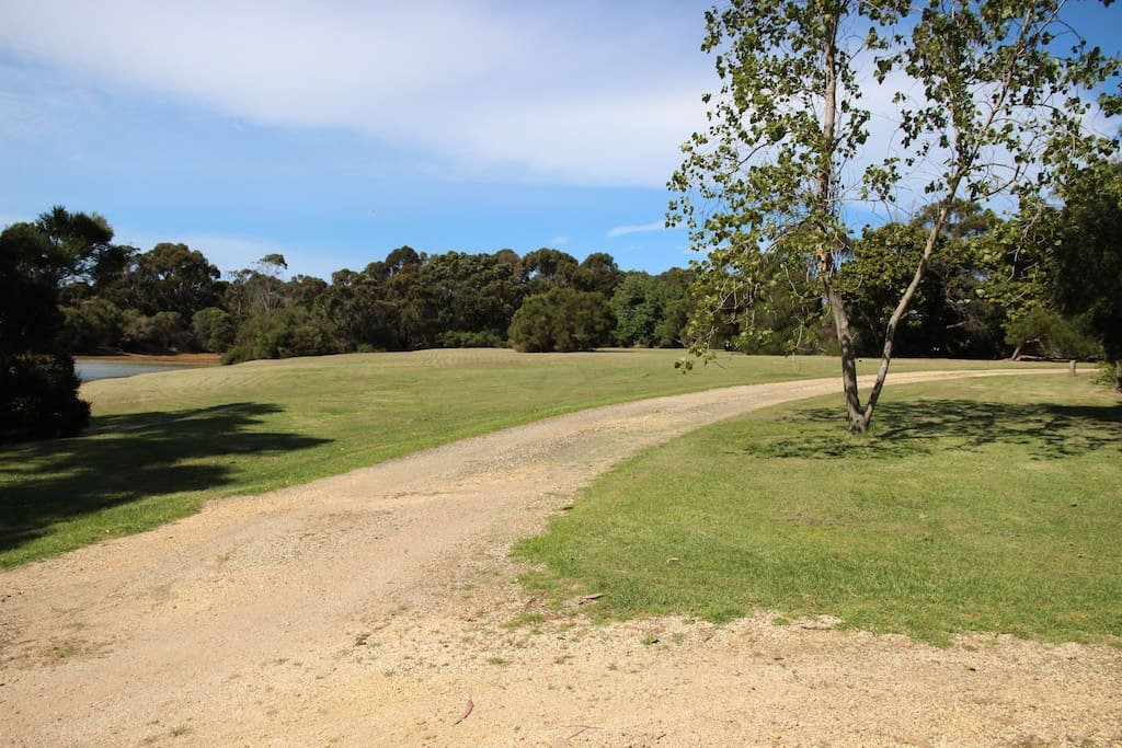 Bells Beach Cottages主图