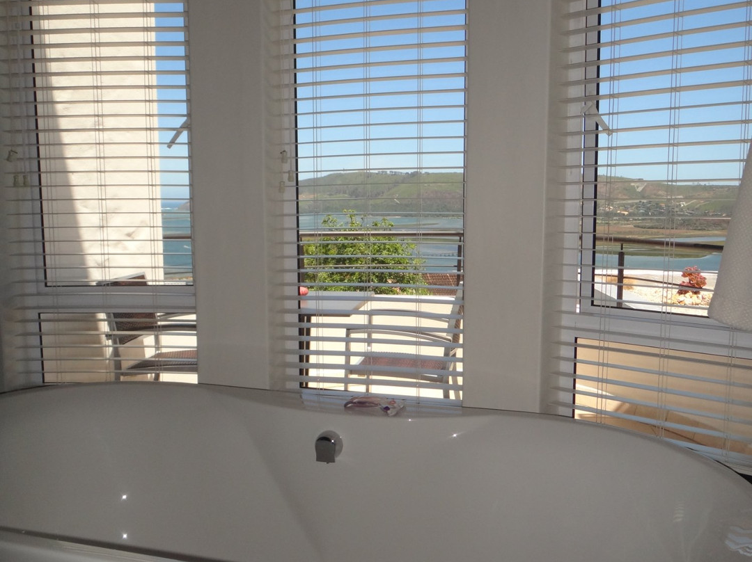 故乡的客人别墅套房酒店主图