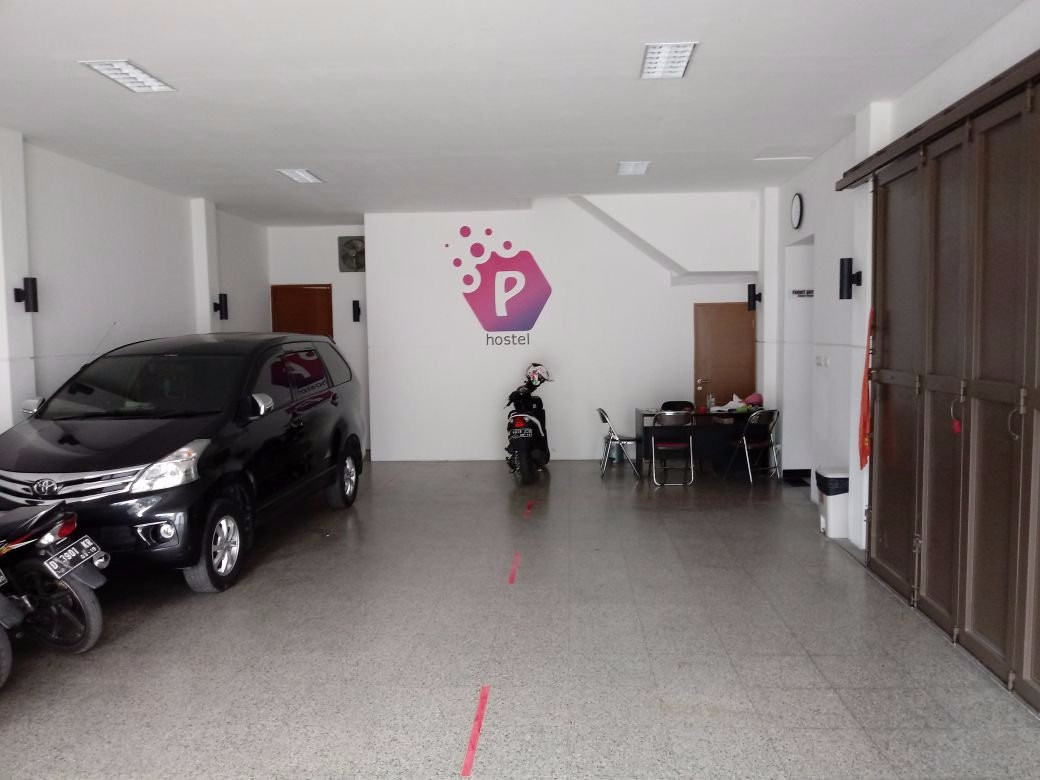 P Hostel Bandung主图