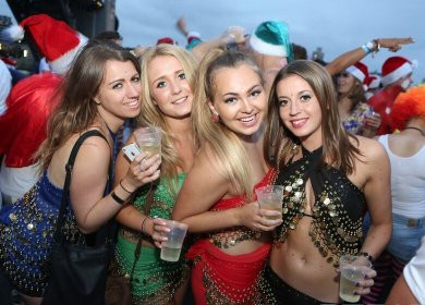 Oz Party Bus-悉尼必去景点