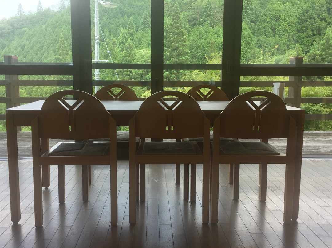 绿色温泉杜鹃主图