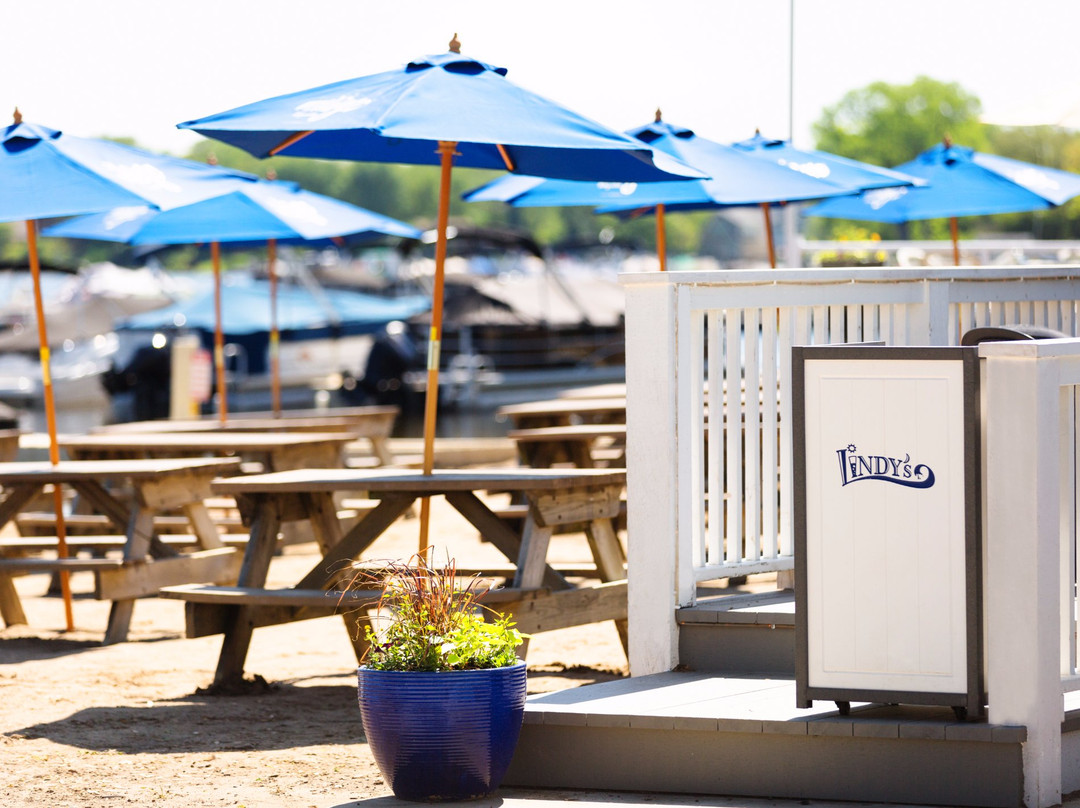 Lindy's Landing and Marina