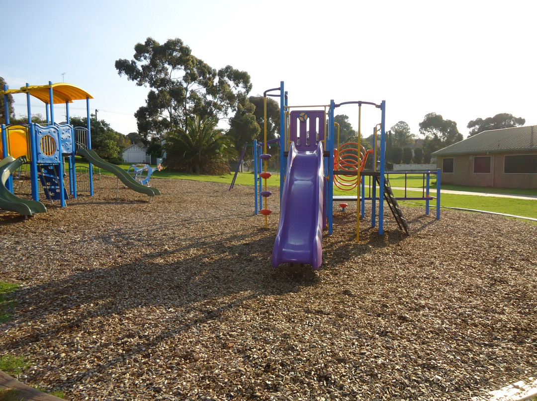 Hubert Osborne Park-特拉拉尔根必去景点