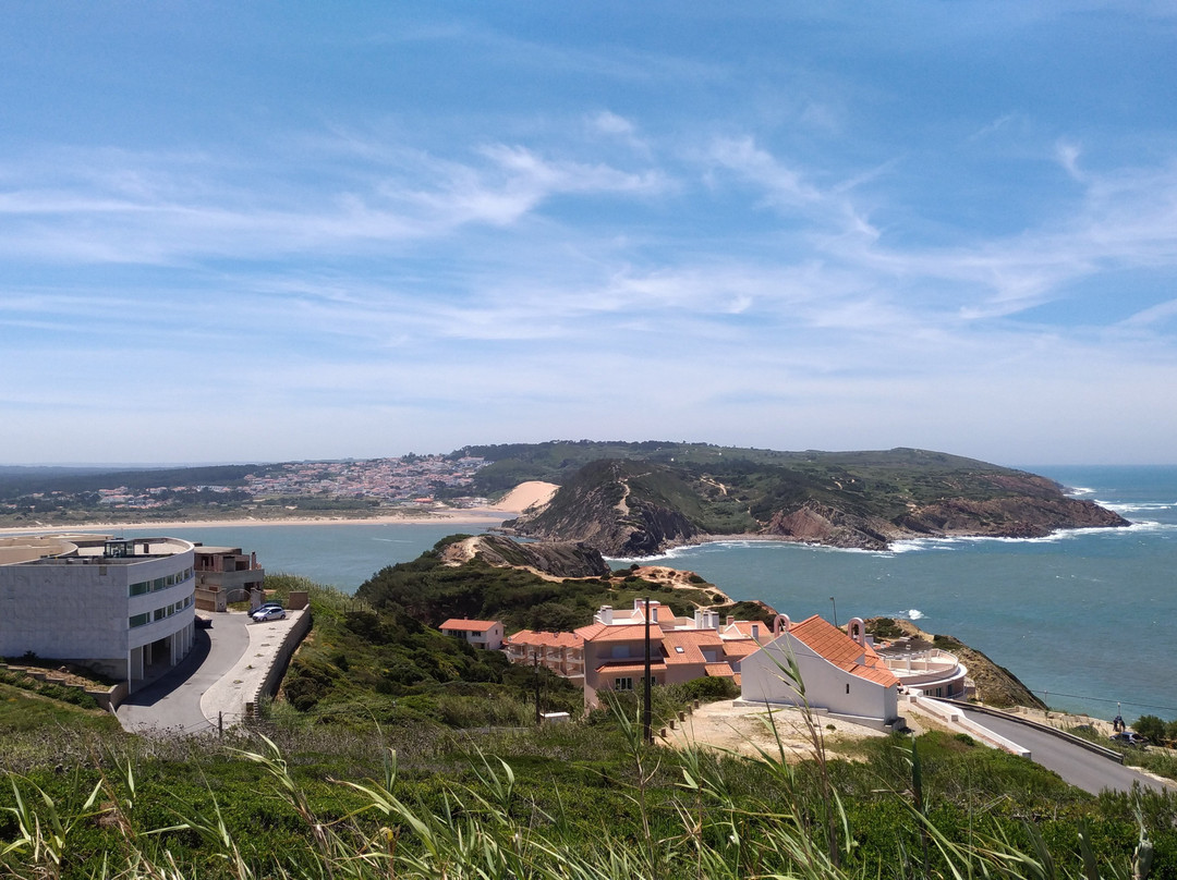 Baia de Sao Martinho do Porto景点图片