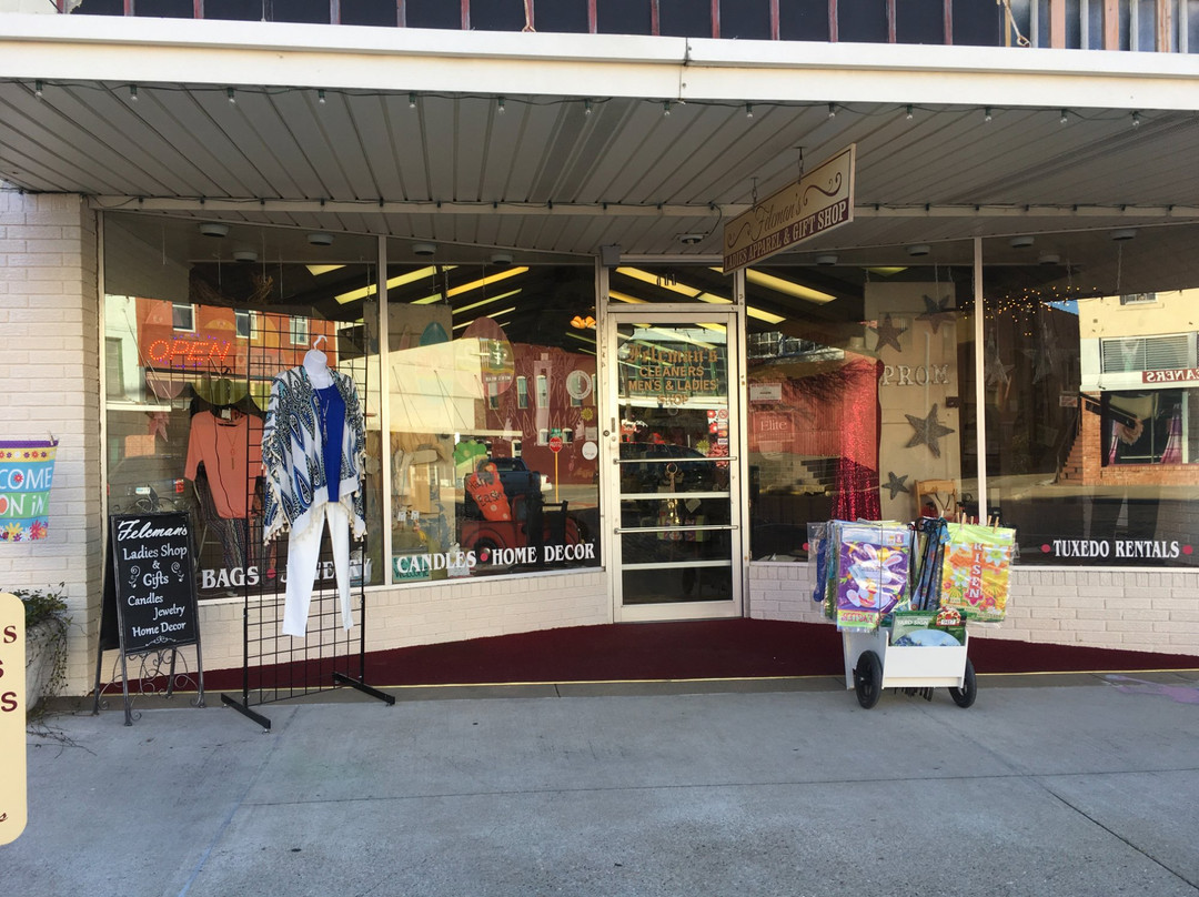 Felcman's Ladies Shop & Gifts-恩尼斯必去景点