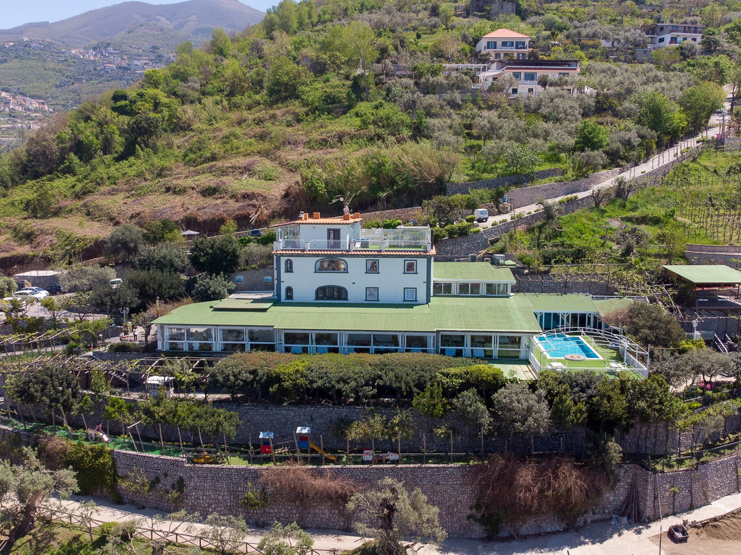 Casola餐馆和美食-Villa Palmentiello