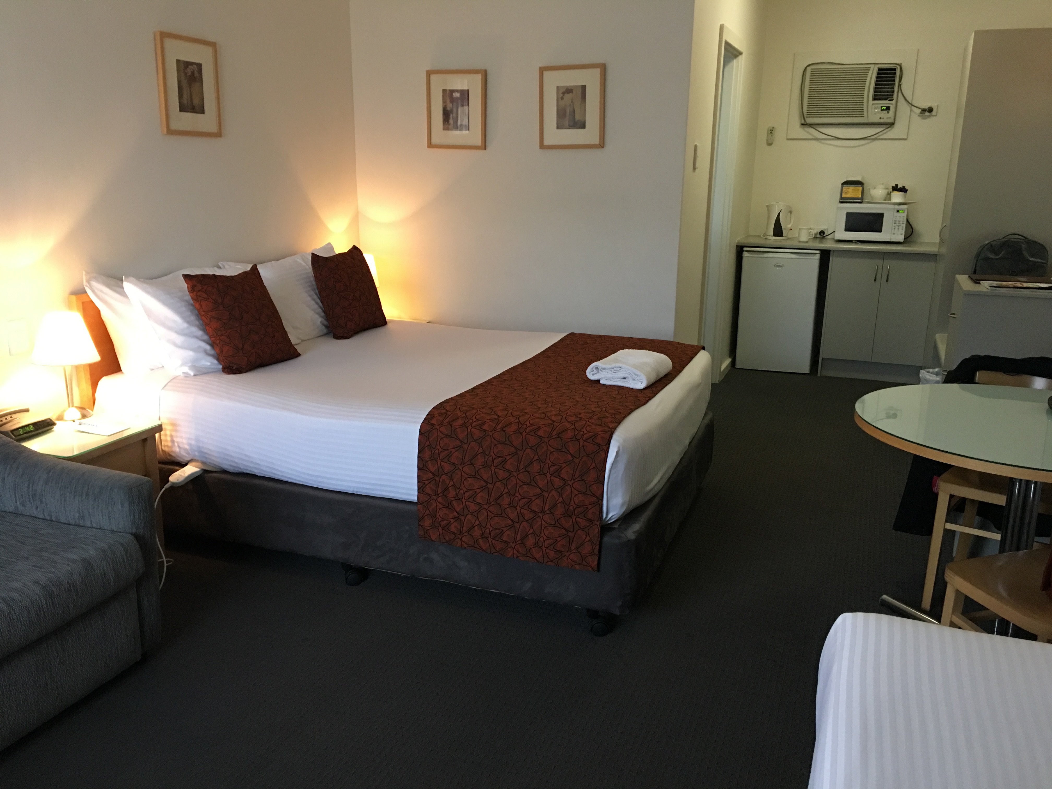 Taft Motor Inn-官方