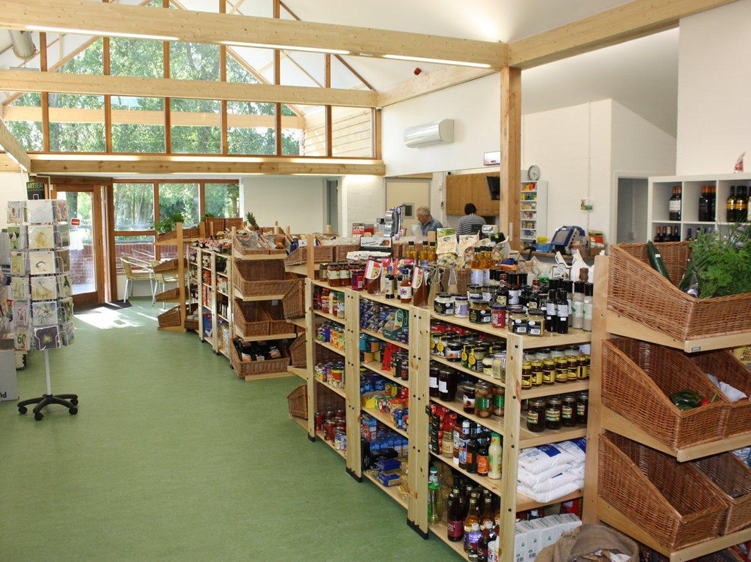 Woodgreen Community Shop景点图片