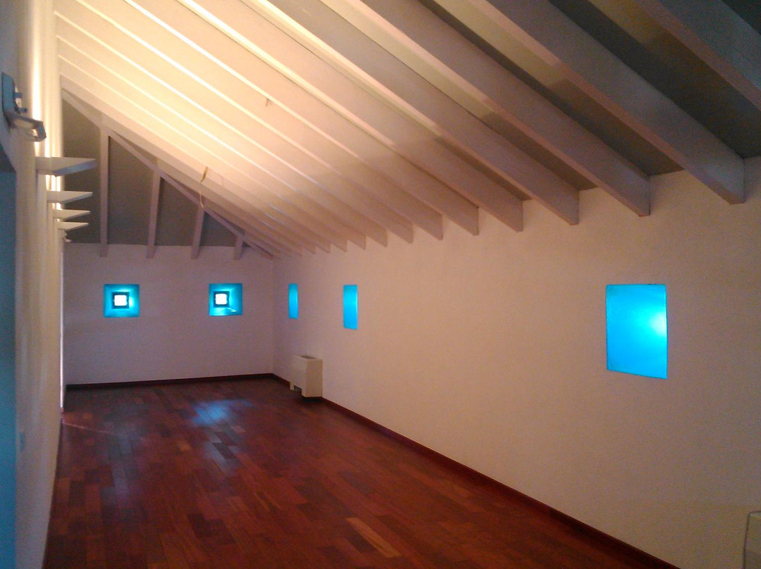 Destilerías Martes Santo Museo景点图片