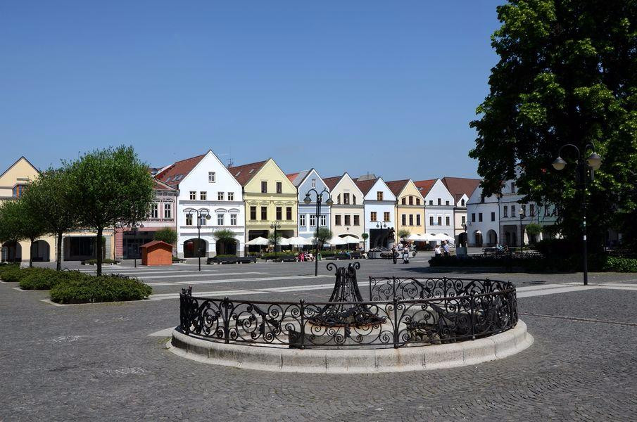 Zilina旅游景点-Marianske Square