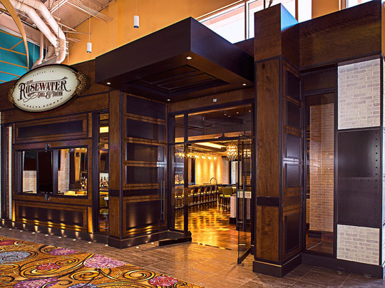 Starks餐馆和美食-Rosewater Grill & Tavern