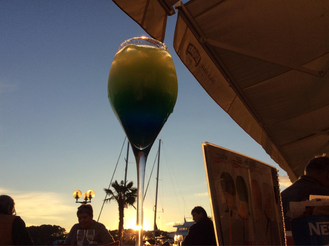 General Lounge-波雷奇必去景点