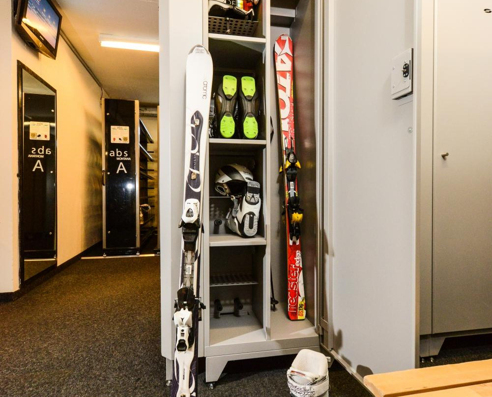 Fun & Pro Skischule - Sportshop Flachau-法拉豪必去景点