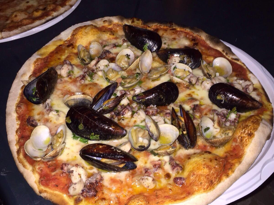 Pizza Mania Di Ivan Bichi
