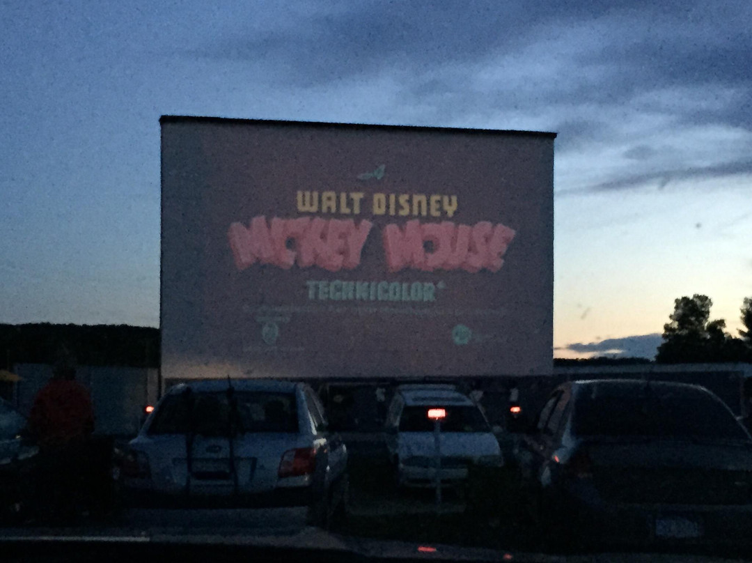 Cherry Bowl Drive-In Theatre景点图片