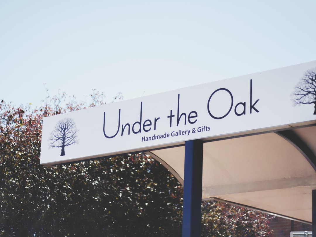 Under The Oak, handmade gallery and gifts景点图片