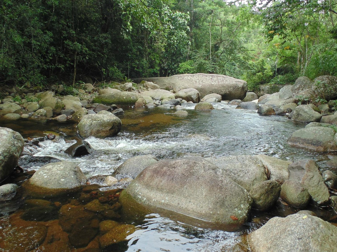 Poco das Andorinhas Waterfall景点图片