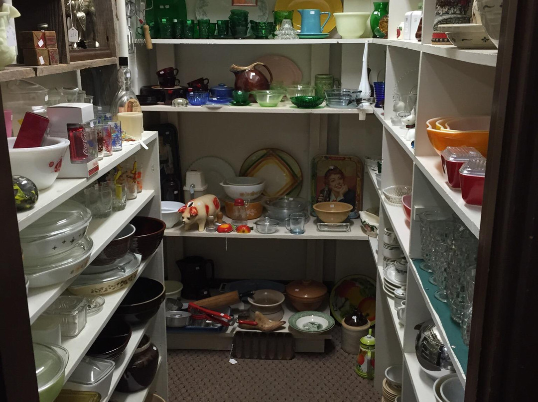 Poehler Antique Mall-恩波里亚必去景点