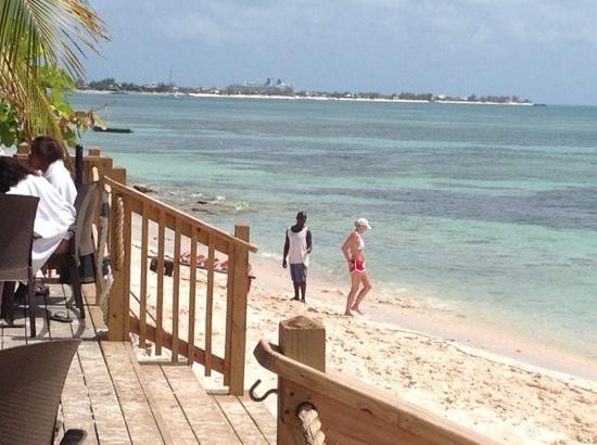 Bajari Beach-Grand Turk必去景点