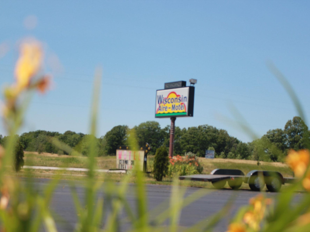 Wisconsin-aire Motel By Oyo Random Lake主图