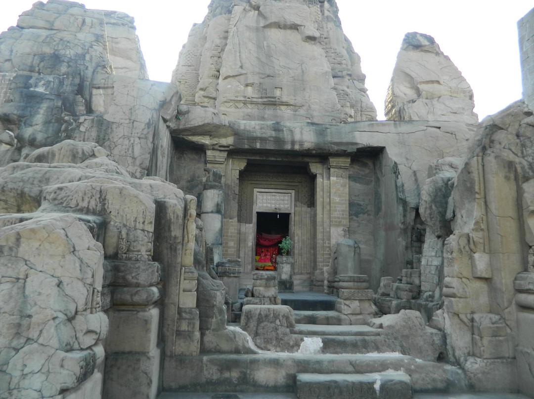 Masroor Rock Cut Temple景点图片