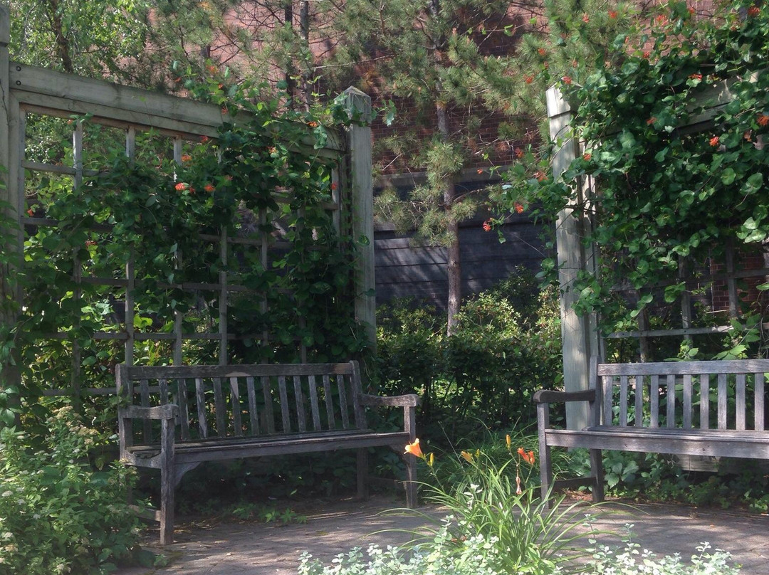 Centennial Lakes Park景点图片