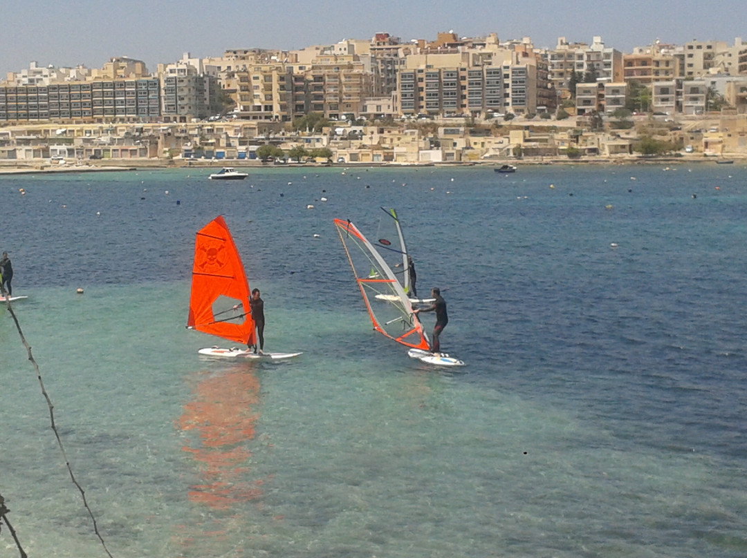 Surfing Malta-梅雷赫必去景点