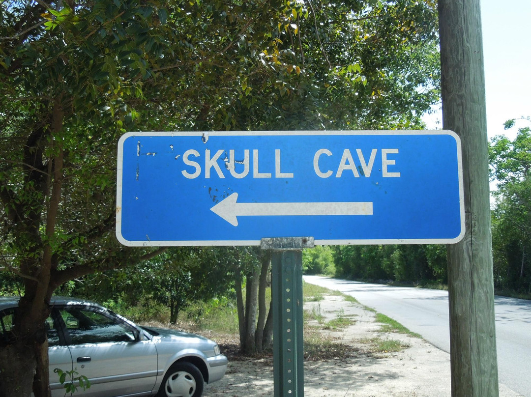 Skull Cave-Cayman Brac必去景点