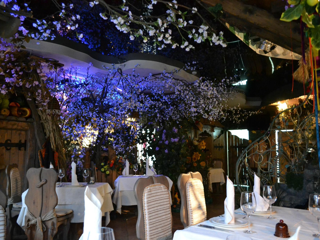 Ryasne-Rus'ke餐馆和美食-Restaurant Kupava