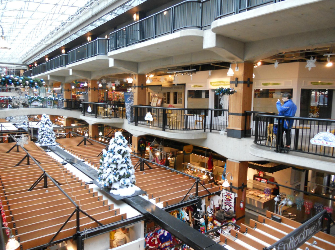 码头市场-北温哥华必去景点