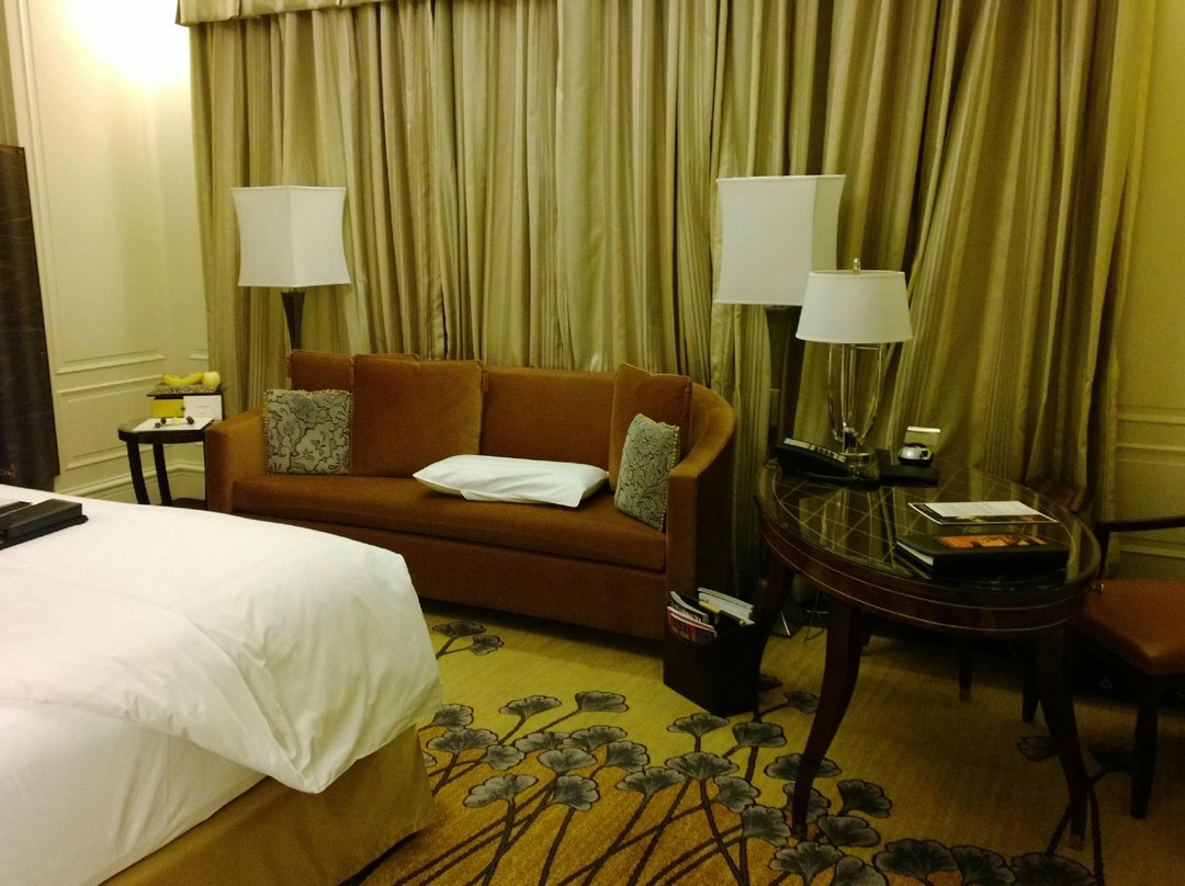 上海和平饭店主图