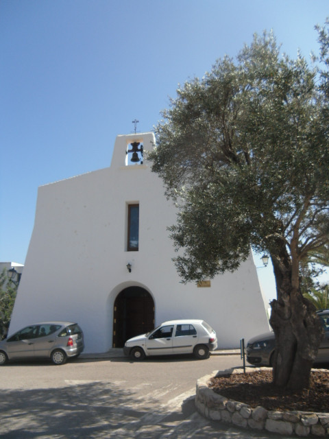 Iglesia Es Cubells景点图片