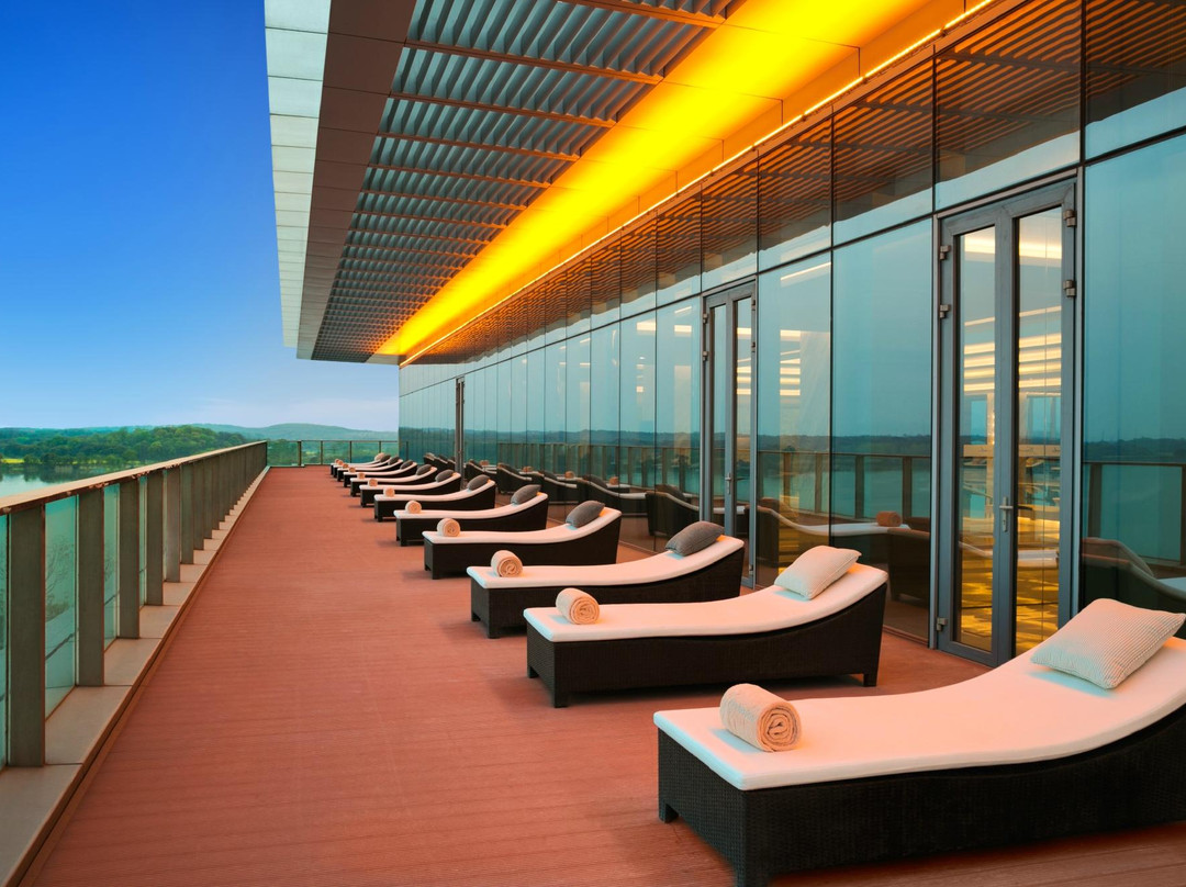 宜兴陶都半岛酒店主图