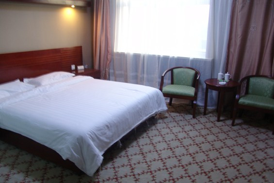 罗曼假日酒店主图