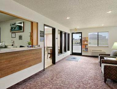 Heartland Hotel & Suites